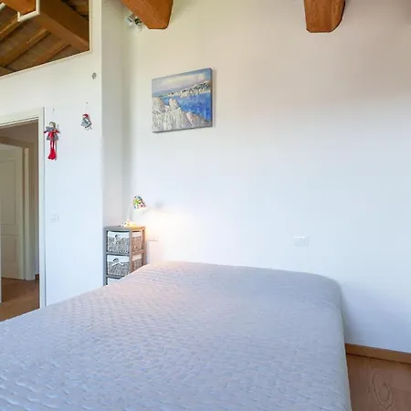 Cozy Home In Pontedera Pi With Wifi Holiday home *