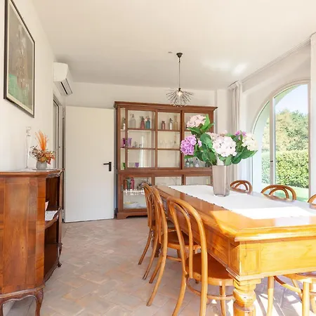 Cozy Home In Pontedera Pi With Wifi Holiday home