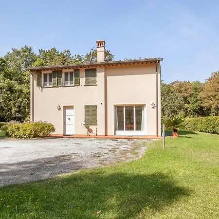 Cozy Home In Pontedera Pi With Wifi
